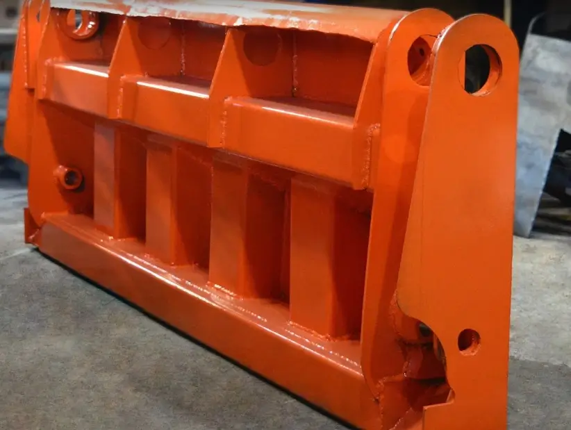 Vista de trabajo de reparación estructural en vehículo de carga